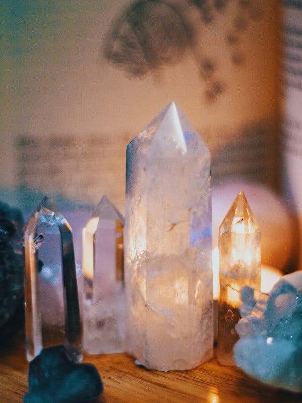 7 meilleurs cristaux pour une puissante méditation matinale