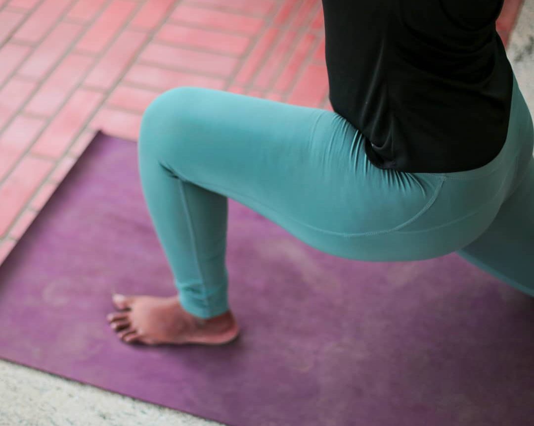 tapis de yoga posture debout